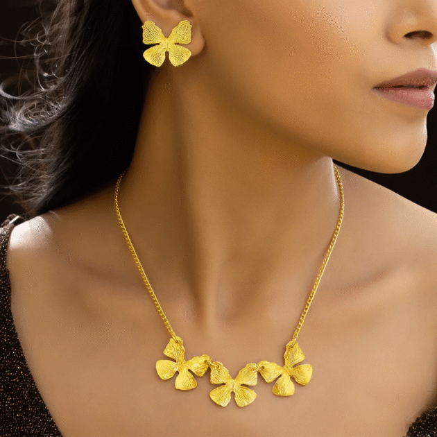 Fioré - Butterfly Necklace With Earrings (Anti-Tarnish)