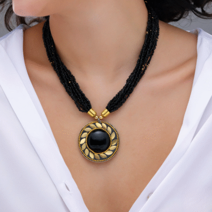 Fioré - Antique Charm Pendant Necklace In Black