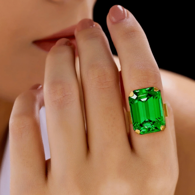 Fioré - Crystal Emerald Ring (Adjustable Size) - Image 2