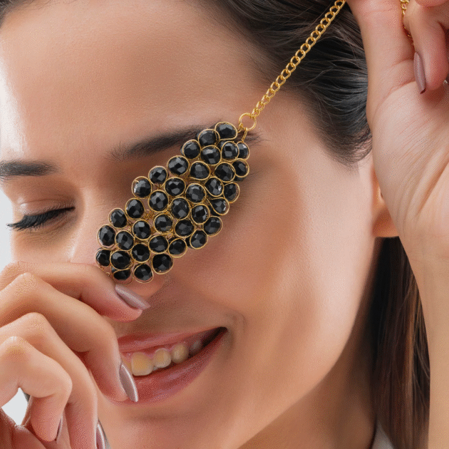 Fioré - Spectacular Black Crystal Stone Bracelet - Image 3